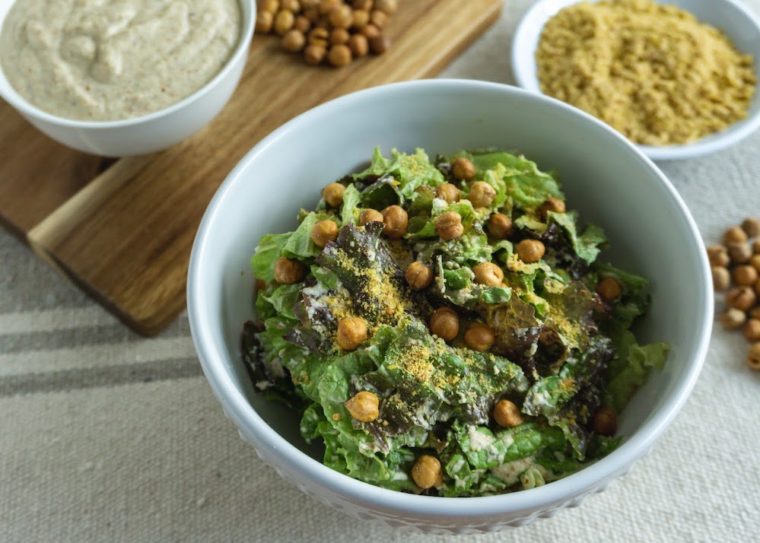 Vegan Caesar Salad – A Great Classic but Dairy-Free