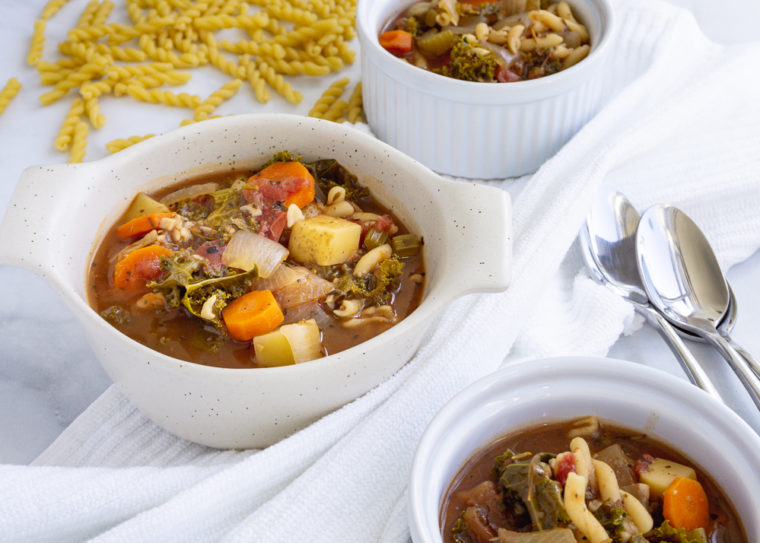 Easy Minestrone Soup – Will Warm You Up Inside Out
